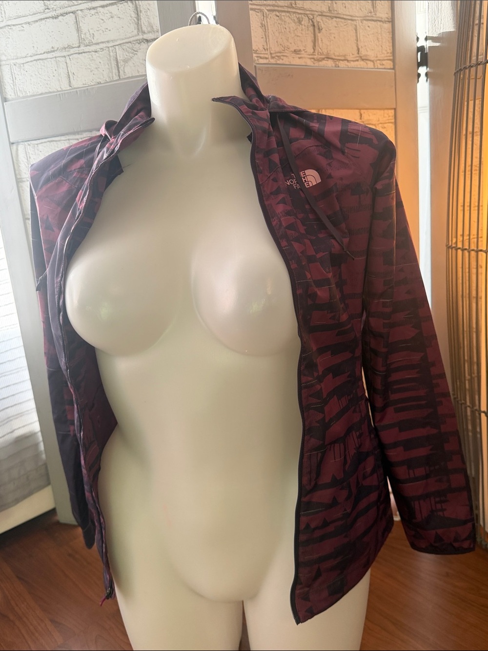 The North Face Women’s Purple Patterned Windbreaker Jacket